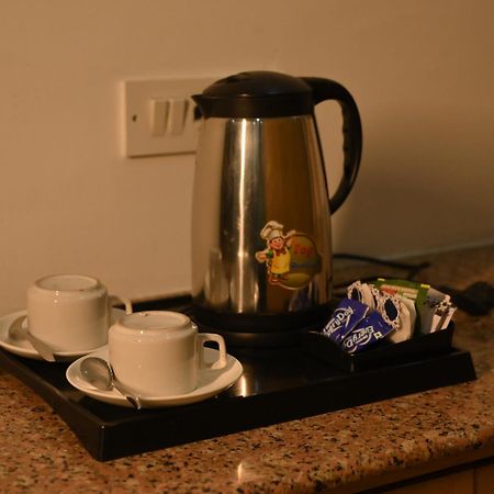 Hotel Dh Дхарамсала Екстериор снимка